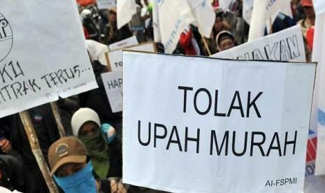 Menakertrans: Upah Layak Hidup di Jakarta Minimal Rp. 2 juta
