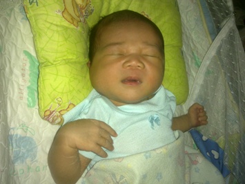 dd%20bayi%20terlelap%20di%20rumah%20kontrakan