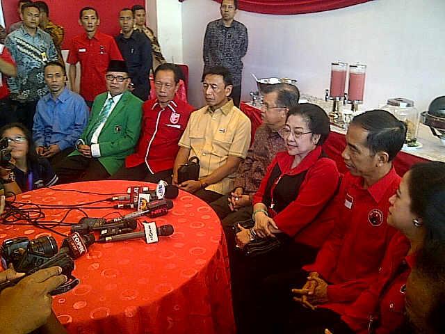 Strategi Penghancuran Koalisi Merah Putih  oleh Kubu PDIP dan Jokowi
