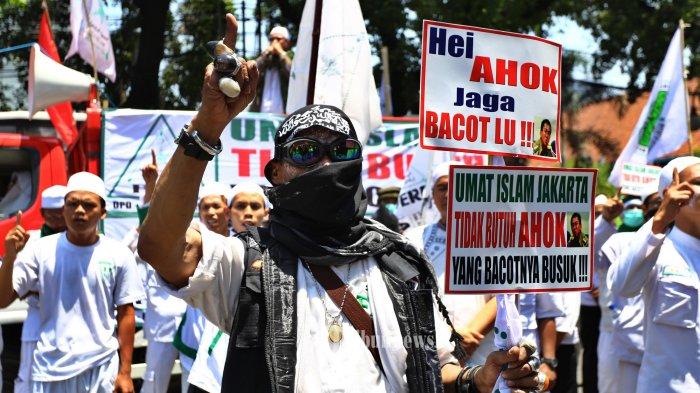 Demo Menolak Ahok FPI Bentrok Dengan Polisi, Habib Sahab Ditangkap?