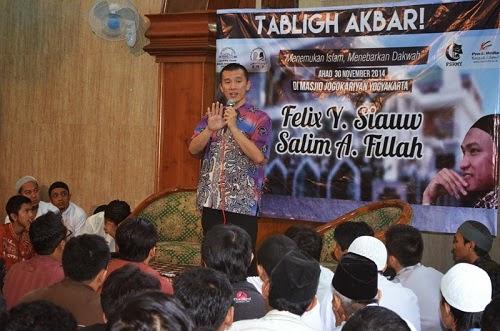 Ustadz Felix Siauw: Kebangkitan Islam Kian Semakin Nampak dan Dekat