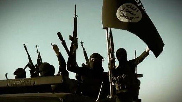 Mujahidin Islamic State Serang dan Bakar Pabrik Semen Prancis di Suriah