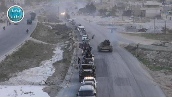 Mujahidin Jabhat Al-Nusrah Lakukan Parade Militer di Idlib