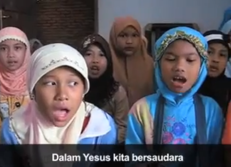 Heboh, Beredar Video  Anak-anak Kediri Nyanyikan 'Pujian Yesus'