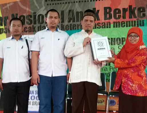 Tebar 1000 Al Qur'an Braile, Tingkatkan Spritualitas Anak Berkebutuhan Khusus