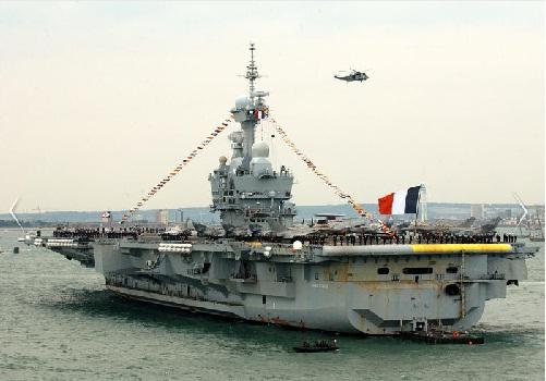 Prancis Kerahkan Kapal Induk ke Teluk untuk Perangi Daulah Islam (IS)