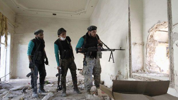 AS Akan Latih 5000 Pejuang Oposisi Sekuler FSA untuk Lawan Daulah Islam