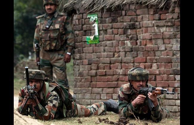 Mujahidin Serang Markas Militer India di Kashmir