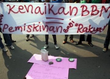 Innalillahi, Rezim Jokowi Akhirnya Umumkan Kenaikkan Harga BBM