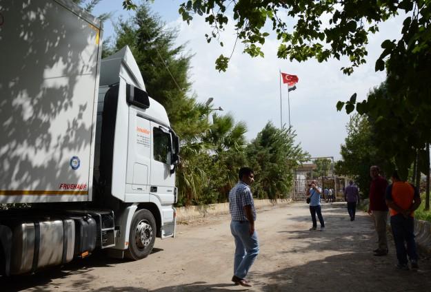 Turki Mengirimkan 634 Truk Bantuan untuk Warga Muslim Kobane
