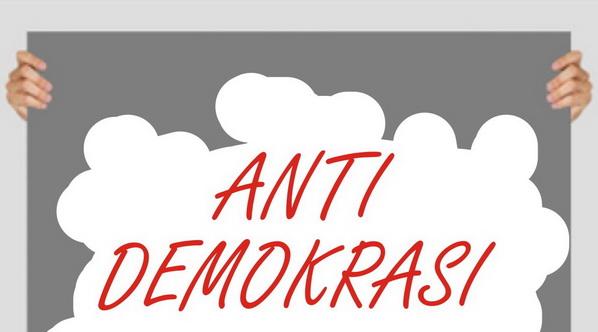 Saya Anti Demokrasi