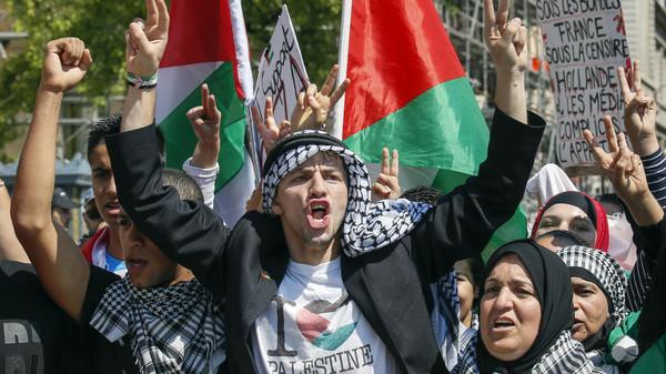 Ribuan Demonstran di Paris Menentang Kejahatan Zionis-Israel di Gaza