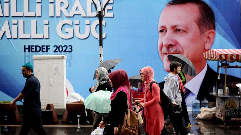 Erdogan Menjadi Pemimpin Turki Baru dan Benteng Umat Islam