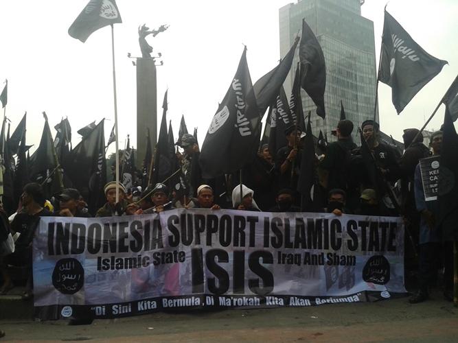 Ketika Ramai-Ramai Memvonis ISIS Adalah Teroris