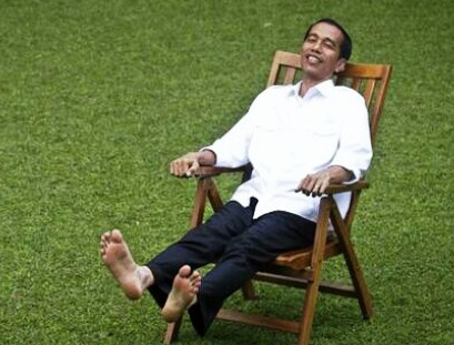 Ucapan Jokowi #BukanUrusanSaya Dibully Ribuan Tweeps. Yusril: Presiden Jangan Mencla-Mencle