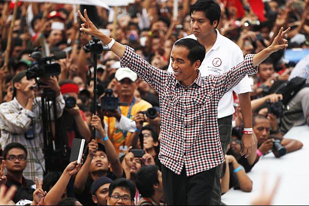 Jokowi Jangan Takut Coret Calon Menteri 'Zona Merah' Rini Soemarno