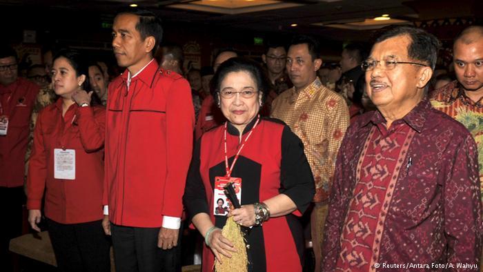 Antara Mega dan Jokowi Menuju Kebangkrutan Indonesia?