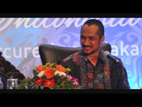 Hasto Kristiyanto Menguliti Ketua KPK Abraham Samad di DPR