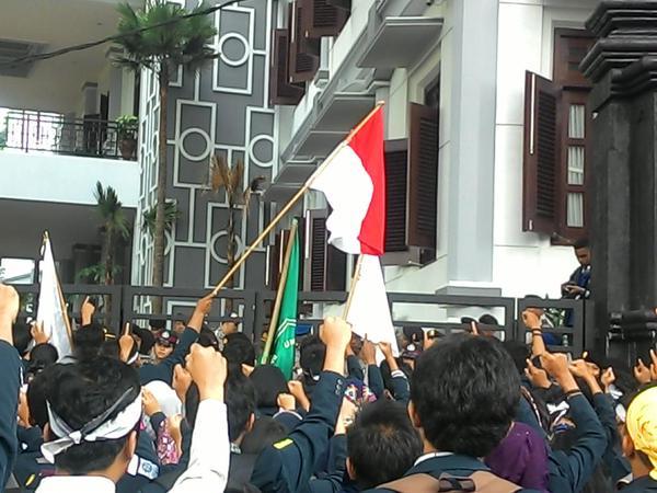 Mahasiswa Bergerak dan Meneriakan Suara  'Gulingkan' Jokowi