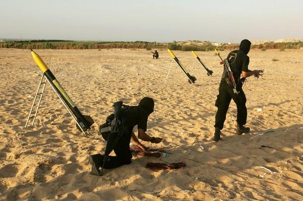 Dalam Sehari Al Qossam Tembakkan 146 Roket ke Israel