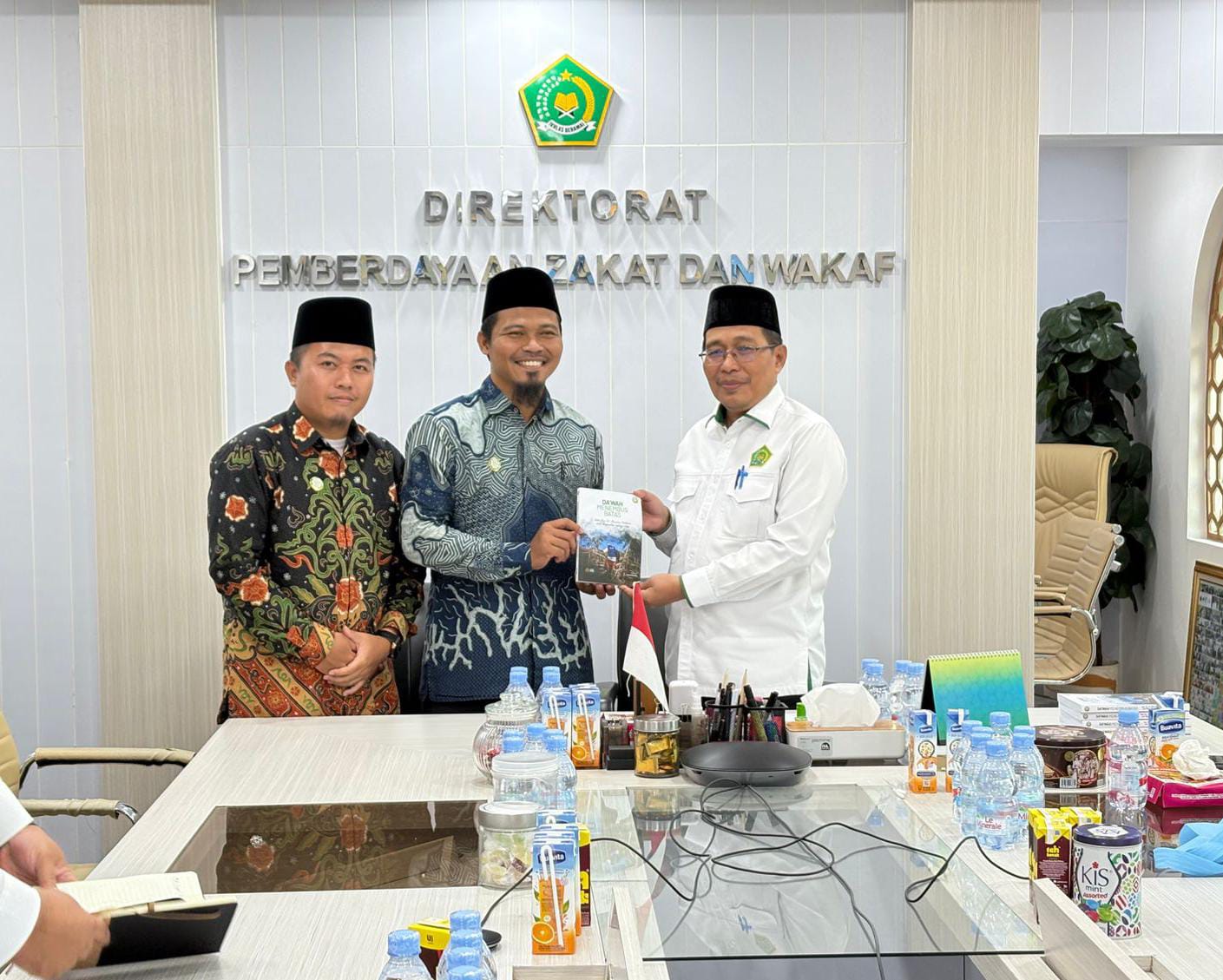 Laznas dan Badan Wakaf DDII Silaturrahim ke Kemenag RI, Bahas Penguatan Zakat dan Wakaf Produktif