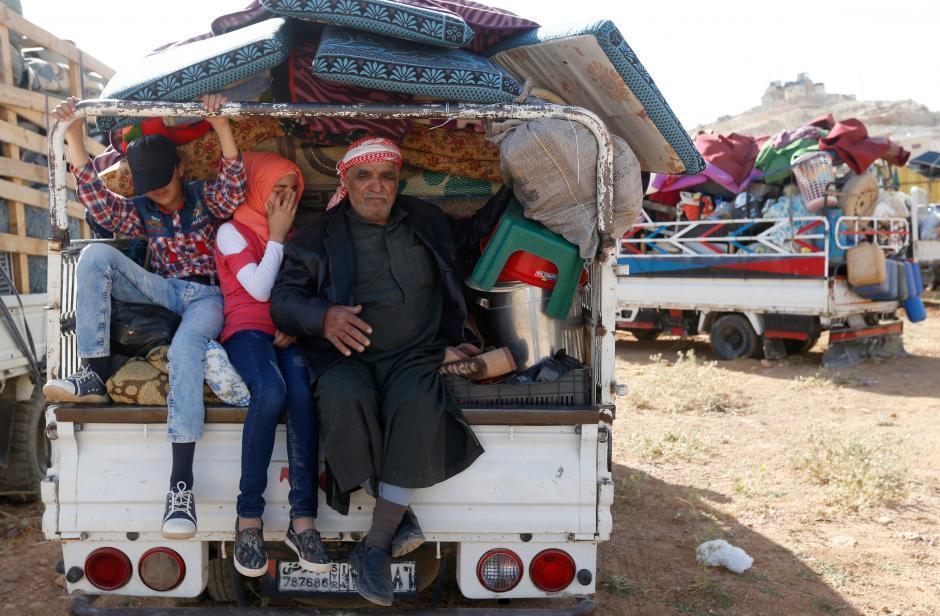 Militer Libanon Hancurkan Puluhan Rumah Pengungsi Suriah di Kamp Arsal