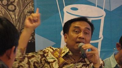 Effendi Simbolon Ajak Rakyat Agar Tidak Mudah Tertipu Aksi Pemimpin Masuk Selokan