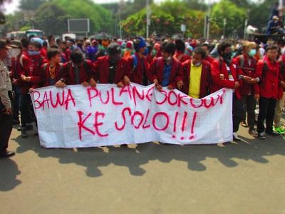 Turunkan Jokowi, Mahasiswa Ancam Culik & Memulangkannya ke Solo