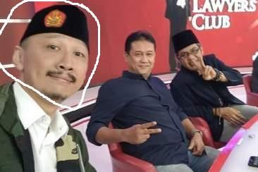 Sedih Melihat Peci Hitam Itu