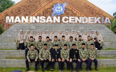 Menuju Madrasah Unggulan, Pondok Ngruki Study Banding ke MAN IC Serpong 