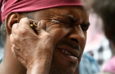 10 Manfaat Menundukkan Pandangan dari Syahwat Haram