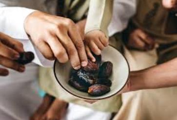 Puasa Melatih Hidup Zuhud (Mengurangi Makan)