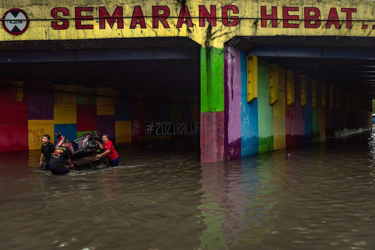 Semarang Banjir, Kemana Anies?
