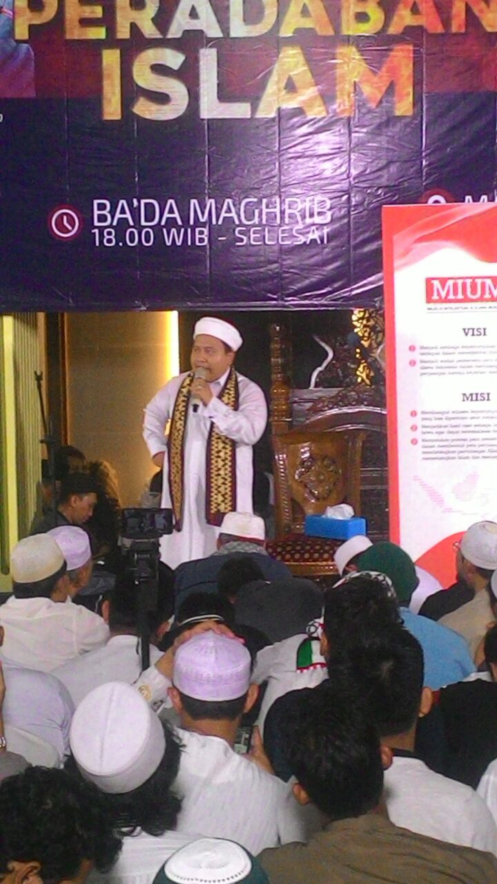 Ustadz Fahmi Salim: Ketiadaan Kepemimpinan Pangkal Lemahnya Umat