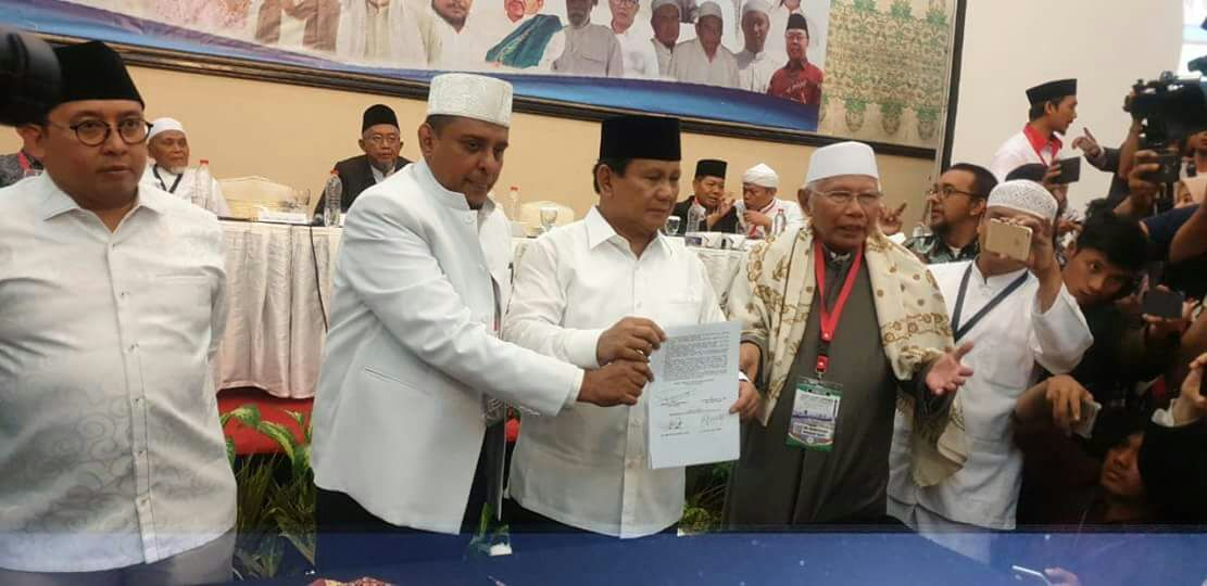 Prabowo Tanda Tangan Pakta Integritas dengan Ijtima Ulama 
