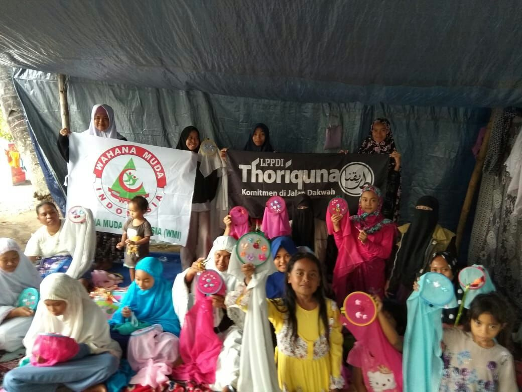 Akhwat Thoriquna Gelar Pelatihan Kerajinan Tangan Bagi Pengungsi