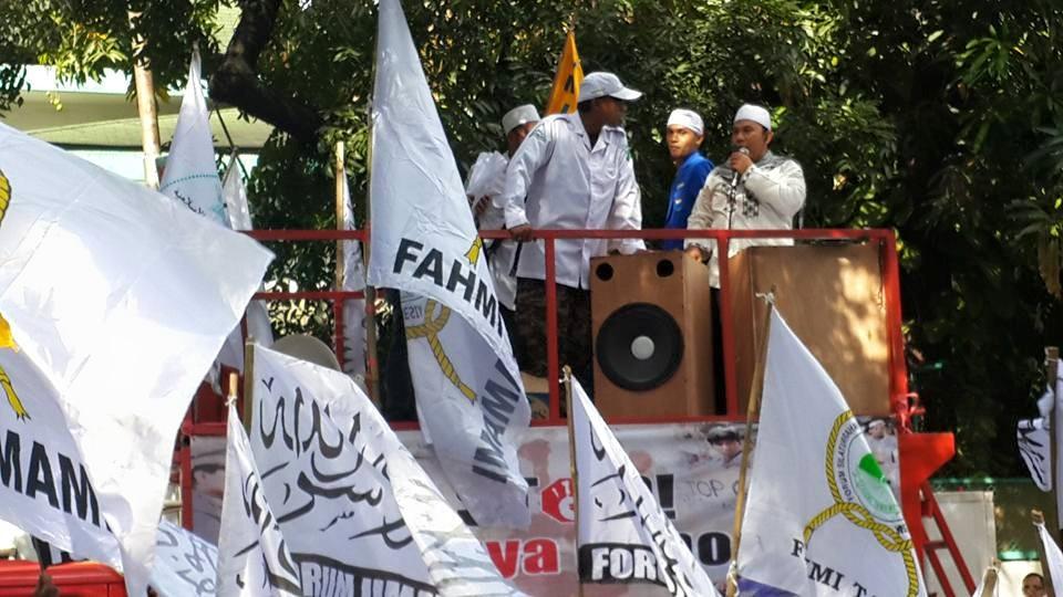 Ratusan Umat Islam dari FUI, MMI, FPI Demo Kejahatan Genosida di Depan Kedubes Myanmar