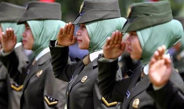 TNI Dinilai Tertinggal jika Tidak Putuskan Segera Penggunaan Jilbab