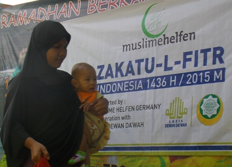 LAZIS Dewan Da'wah Salurkan Zakat Fitrah Muslim Jerman ke Nusantara