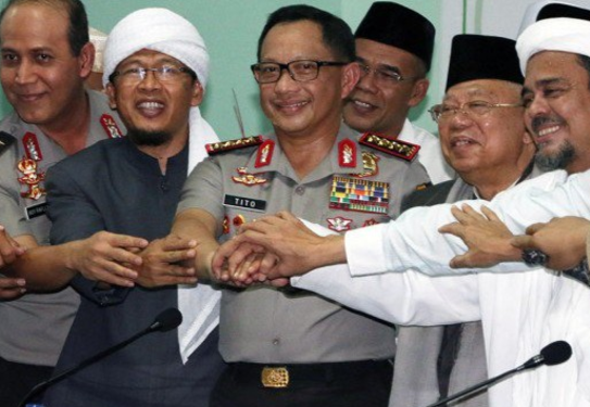 Ikutilah AKSI BELA ISLAM jilid 3 bersama DAARUT TAUHIID, Sapu Bersih MONAS