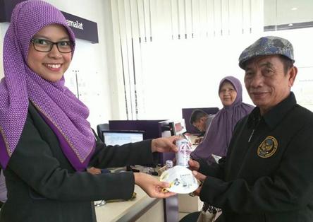 Baitul Mal Muamalat Sumbang 1000 Masker Untuk Warga Jambi