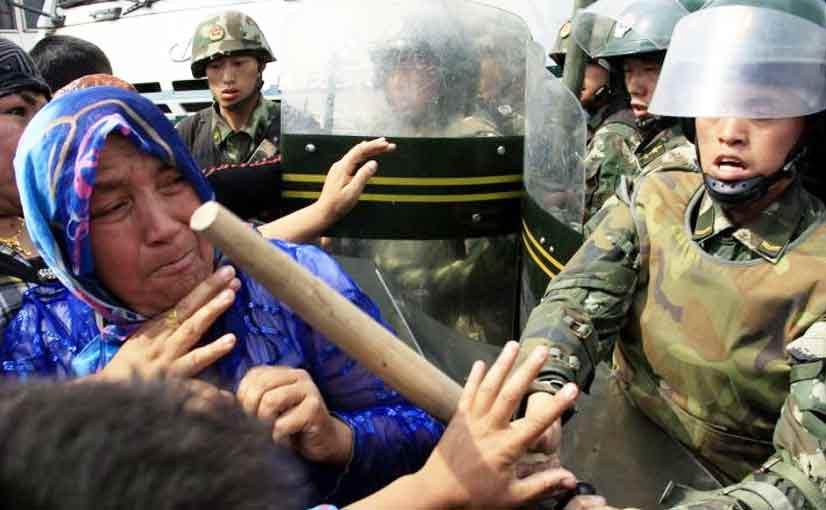 Sadis! Aksi Protes Larangan Berpuasa di Cina, 28 Muslim Uighur Terbunuh