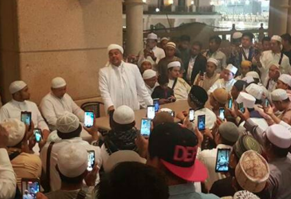 [VIDEO] Ini Jawaban Habib Rizieq Soal Undangan Umroh Raja Salman