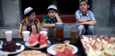 Tiga Langkah agar Ananda Patuh dan Disiplin saat Ramadan