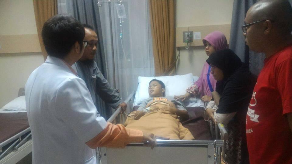 Sakit Parah, Anak 11 Tahun Ini Menolak Sumbangan dan Memilih Berjualan Madu
