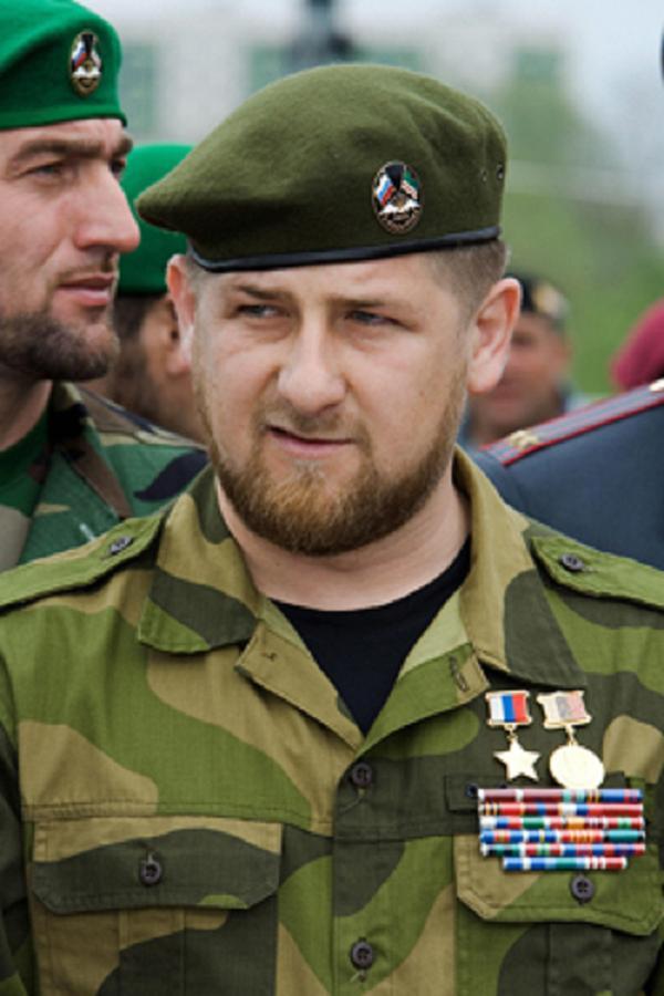 Ramzan Kadyrov, Presiden Chechnya yang Rajin Salawat dan Salat Jamaah di Masjid
