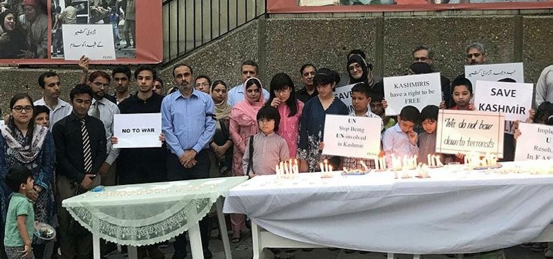 Acara Nyala Lilin untuk Solidaritas Kashmir Digelar di Kedubes Pakistan di Turki