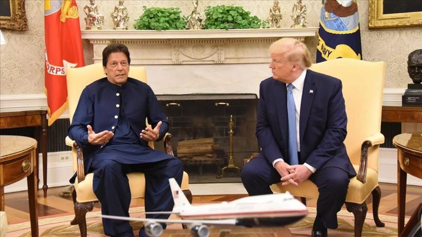 Presiden Trump Telpon PM Pakistan Bahas Masalah Kashmir