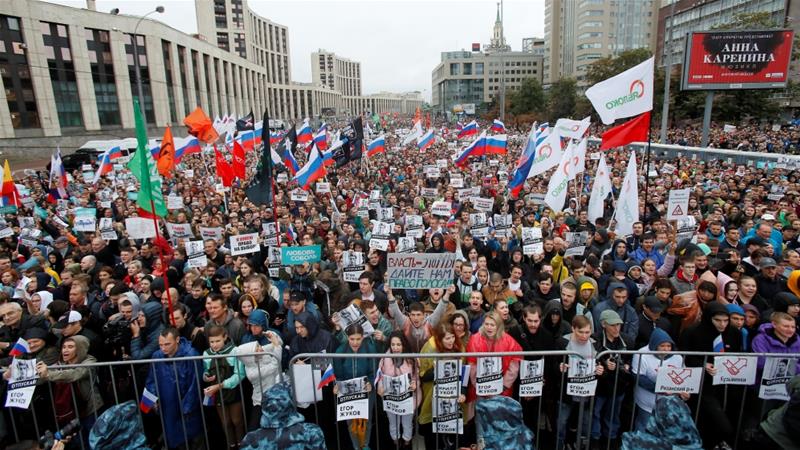 Puluhan Ribu Demostran Tuntut Pemilu Bebas di Moskow