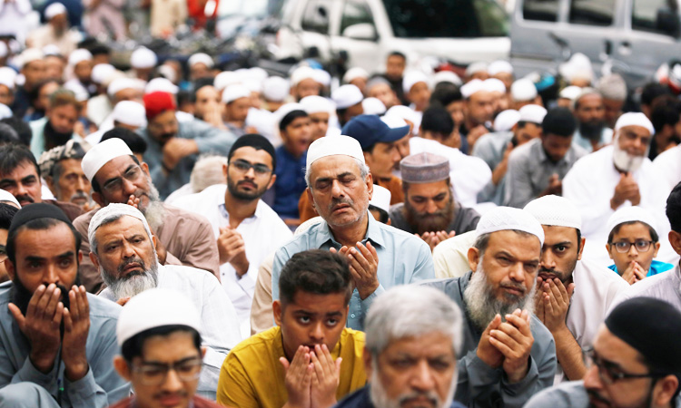 Muslim Pakistan Panjatkan Doa Idul Adha untuk Rakyat Kashmir